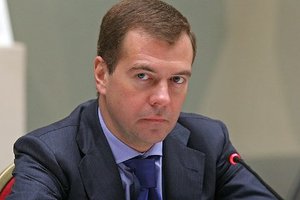 Медведев посоветовал ориентироваться на естественные науки