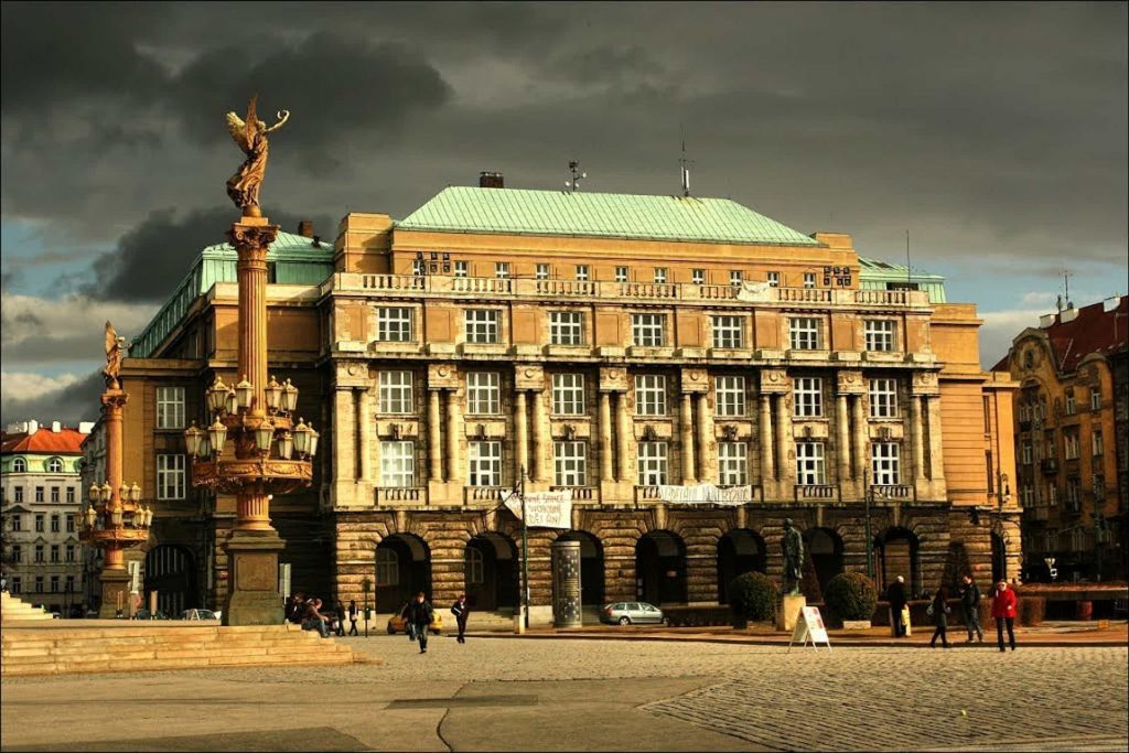 Лучшие университеты Праги в 2023 году